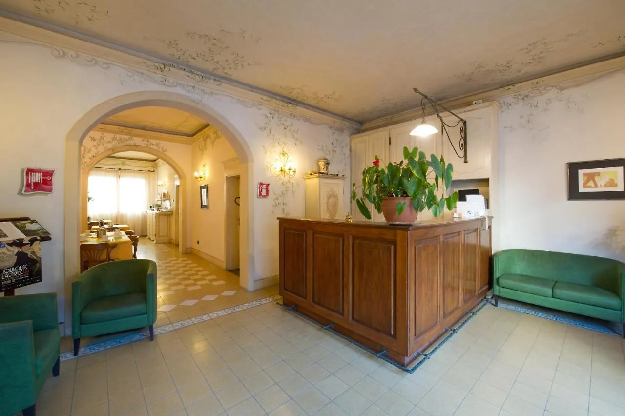**  Hotel Moderno Pisa Italy