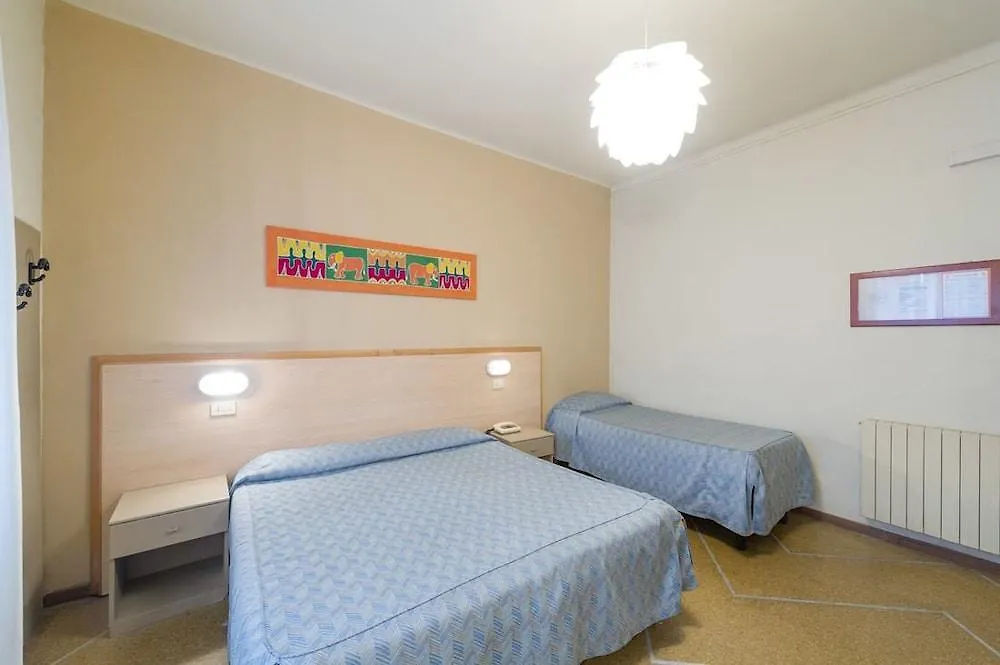 Hotel Moderno Pisa 2*,  Italy